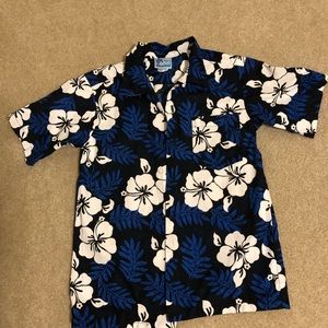 Boys size 12 Hawaiian shirt